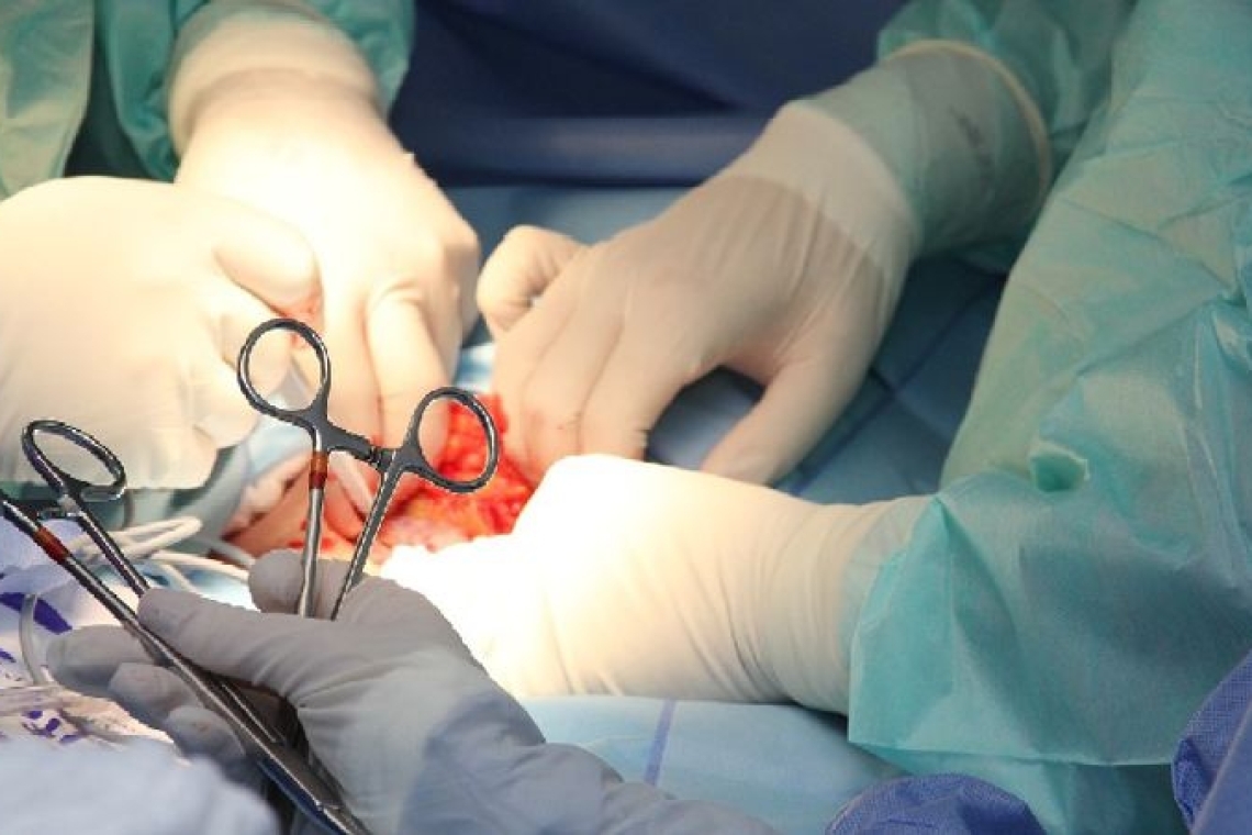 Алматыда 60 жастағы ер адамға механикалық жүрек имплантацияланды